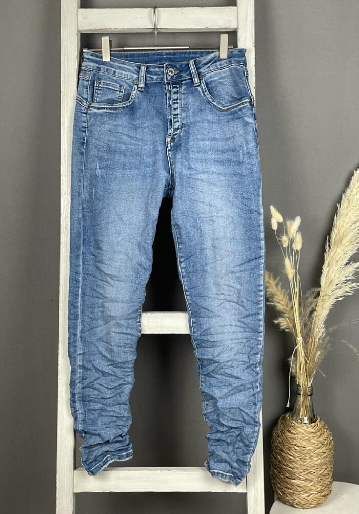 Jeans mit verdeckter Knopfleiste