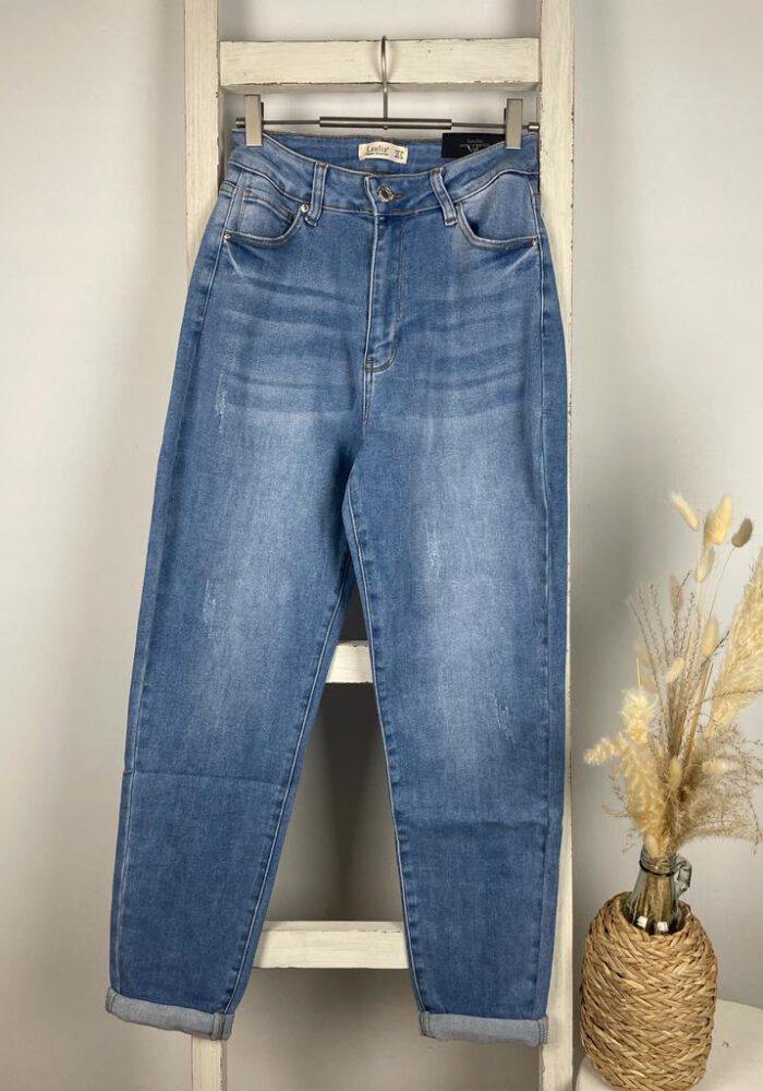 Mom Jeans im leichten used Look