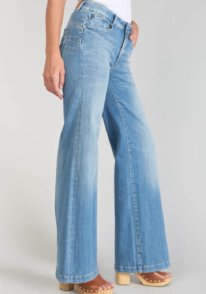 High Flared Jeans