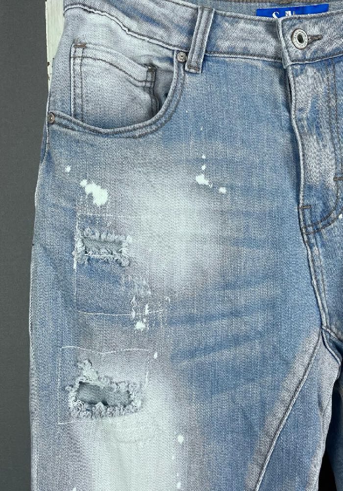 Boyfriend Jeans im Worker destroyed Look