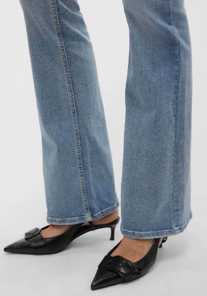 Vero Moda Mid Waist Flared Jeans-2