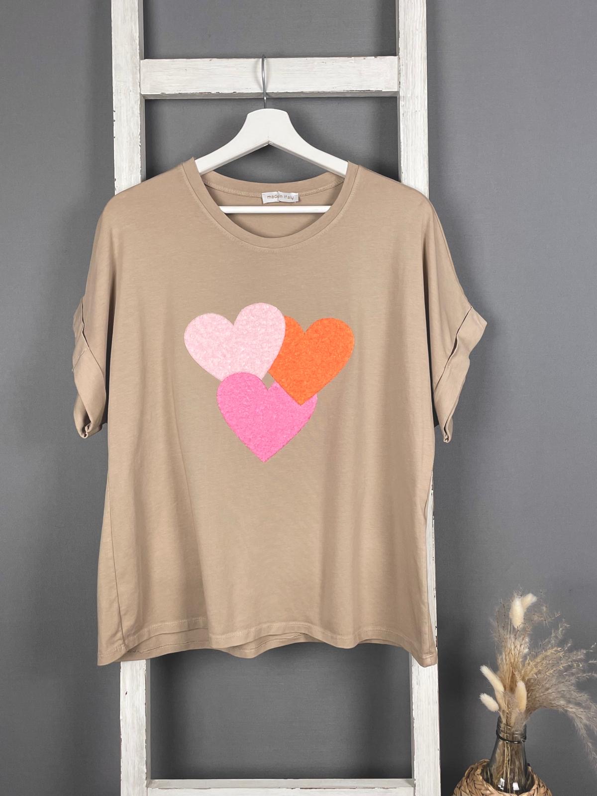 T-Shirt mit Flokati Herzen