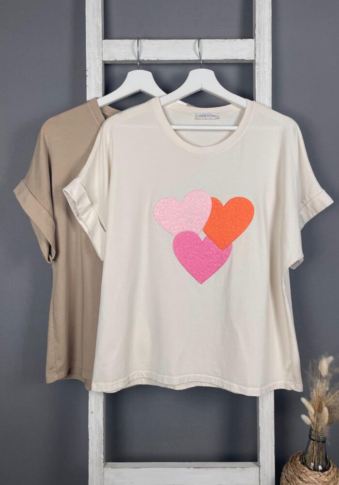 T-Shirt mit Flokati Herzen
