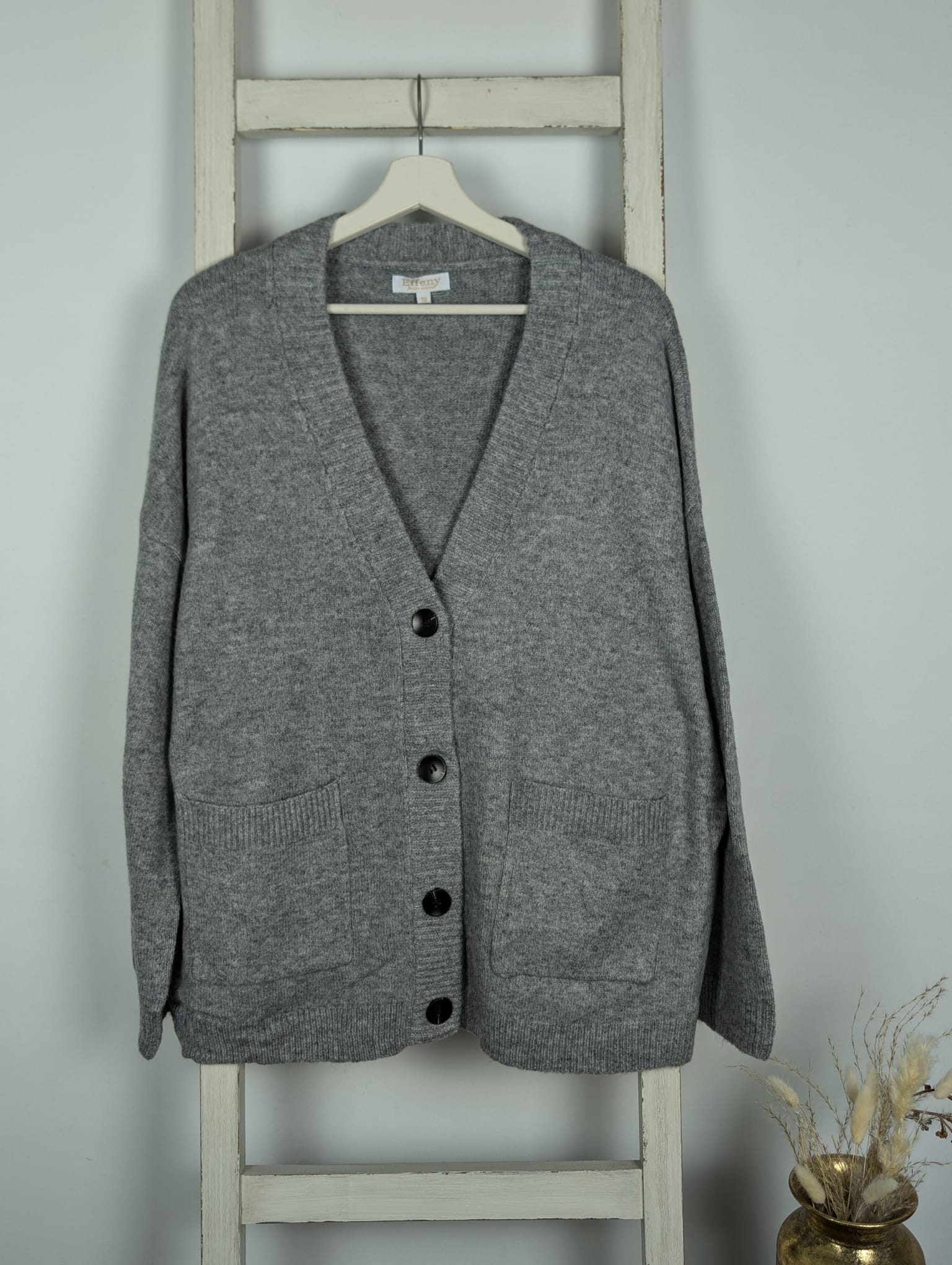 Cardigan mit großen/schwarzen Knöpfen