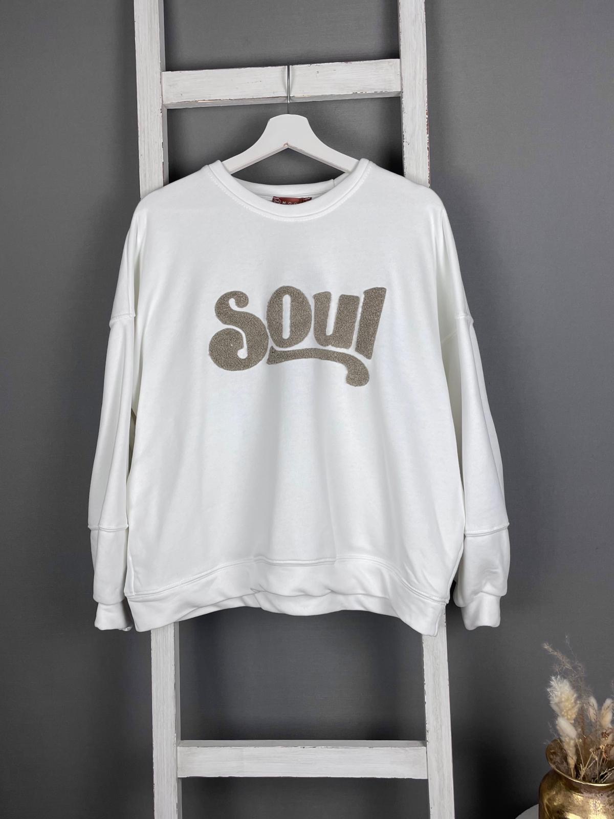 Sweater mit “Soul” Flokati-Schriftzug