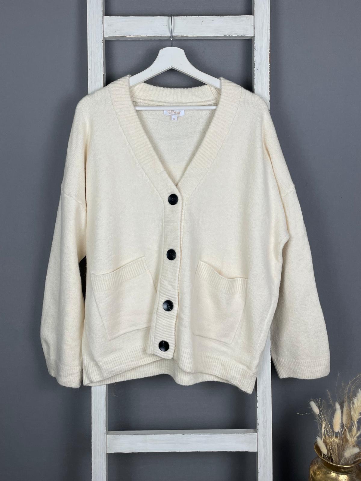 Cardigan mit großen/schwarzen Knöpfen