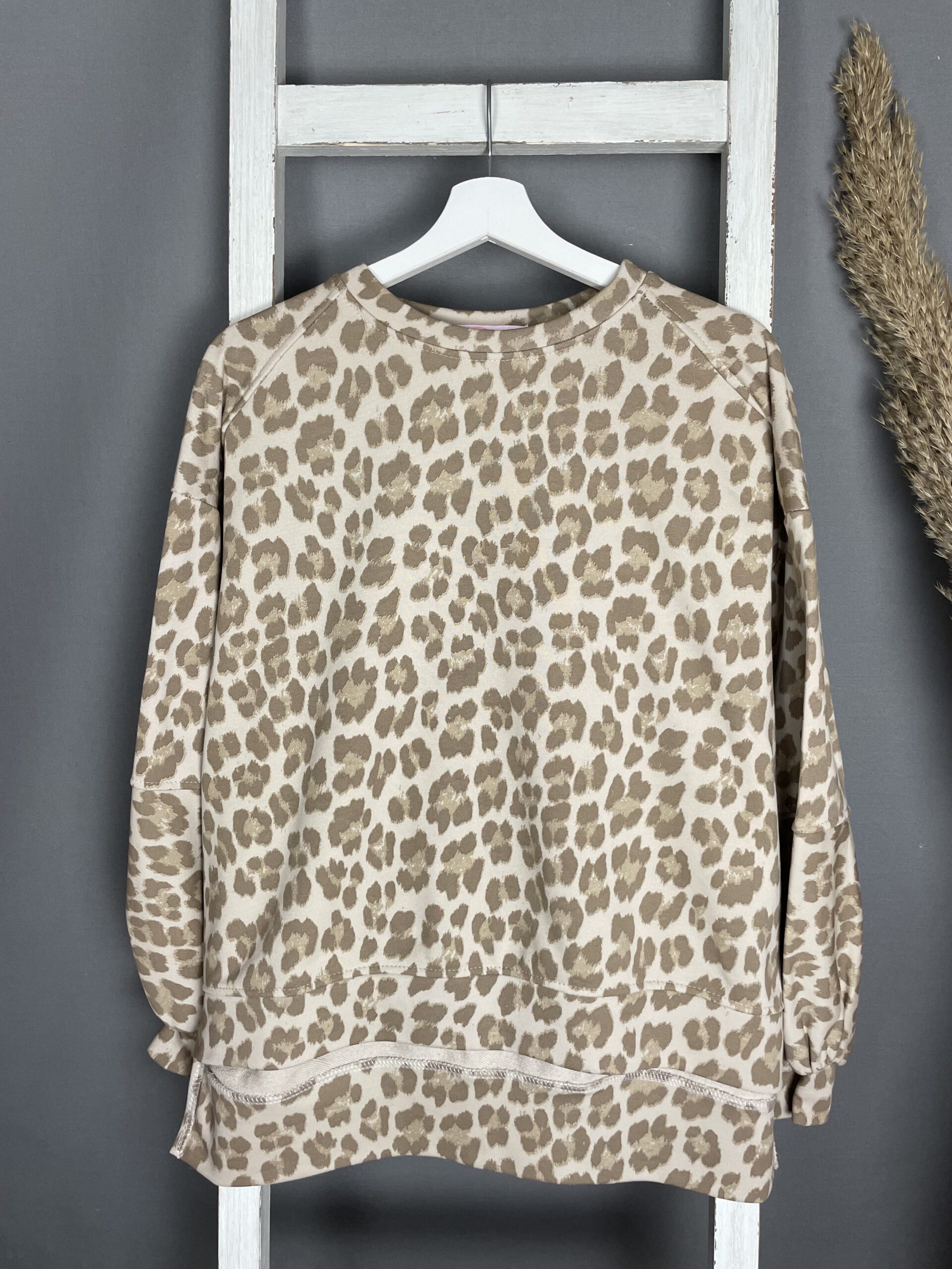 Leo-Sweater mit Raglanärmel