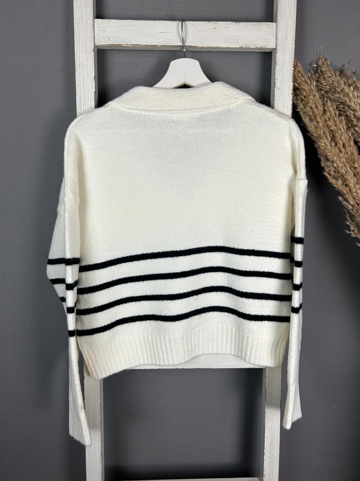 Gestreifter Crop-Pullover mit Kragen