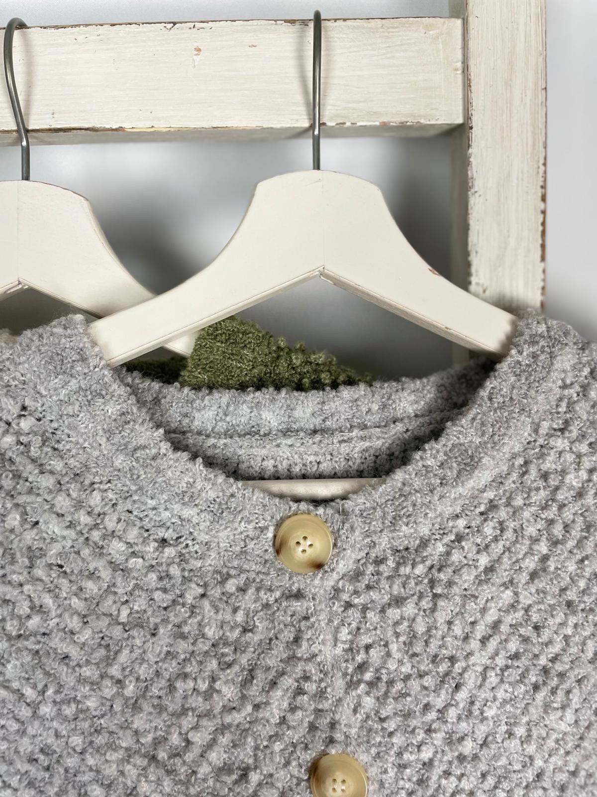 Bouclé Cardigan mit Knopfleiste