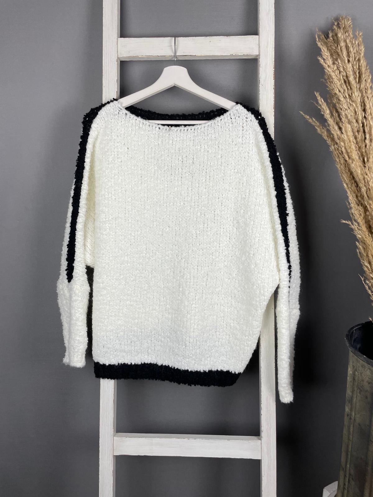 Bouclé Pullover mit Kontrast-Streifen