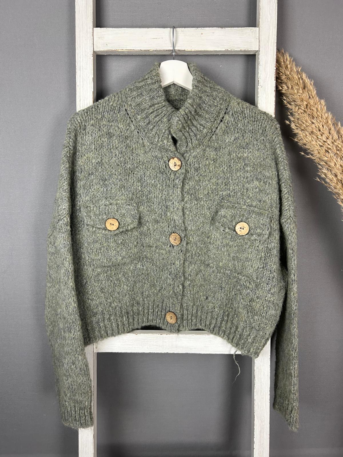 Crop Cardigan mit aufgesetzten Taschen