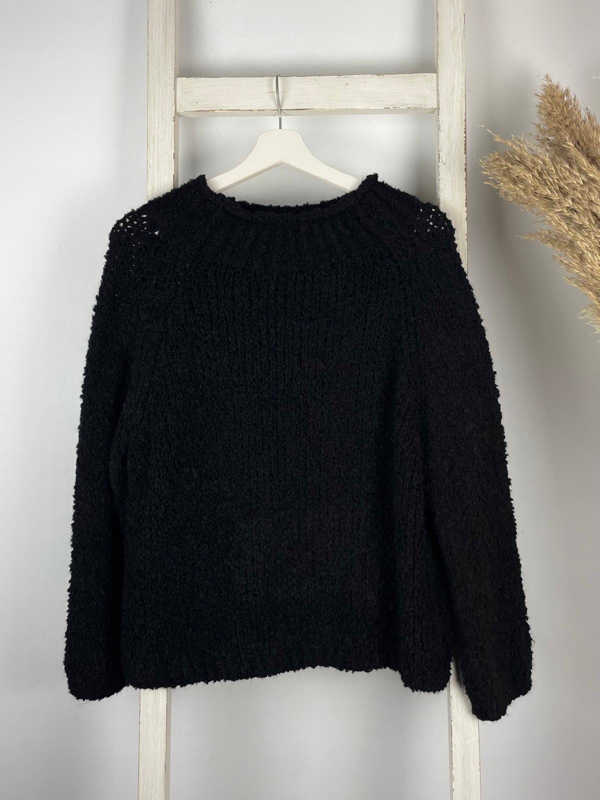 Bouclé Pullover mit Turtleneck & weitem Arm