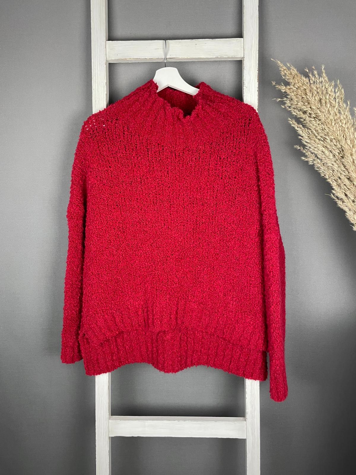 Knalliger Bouclé Pullover mit Turtleneck