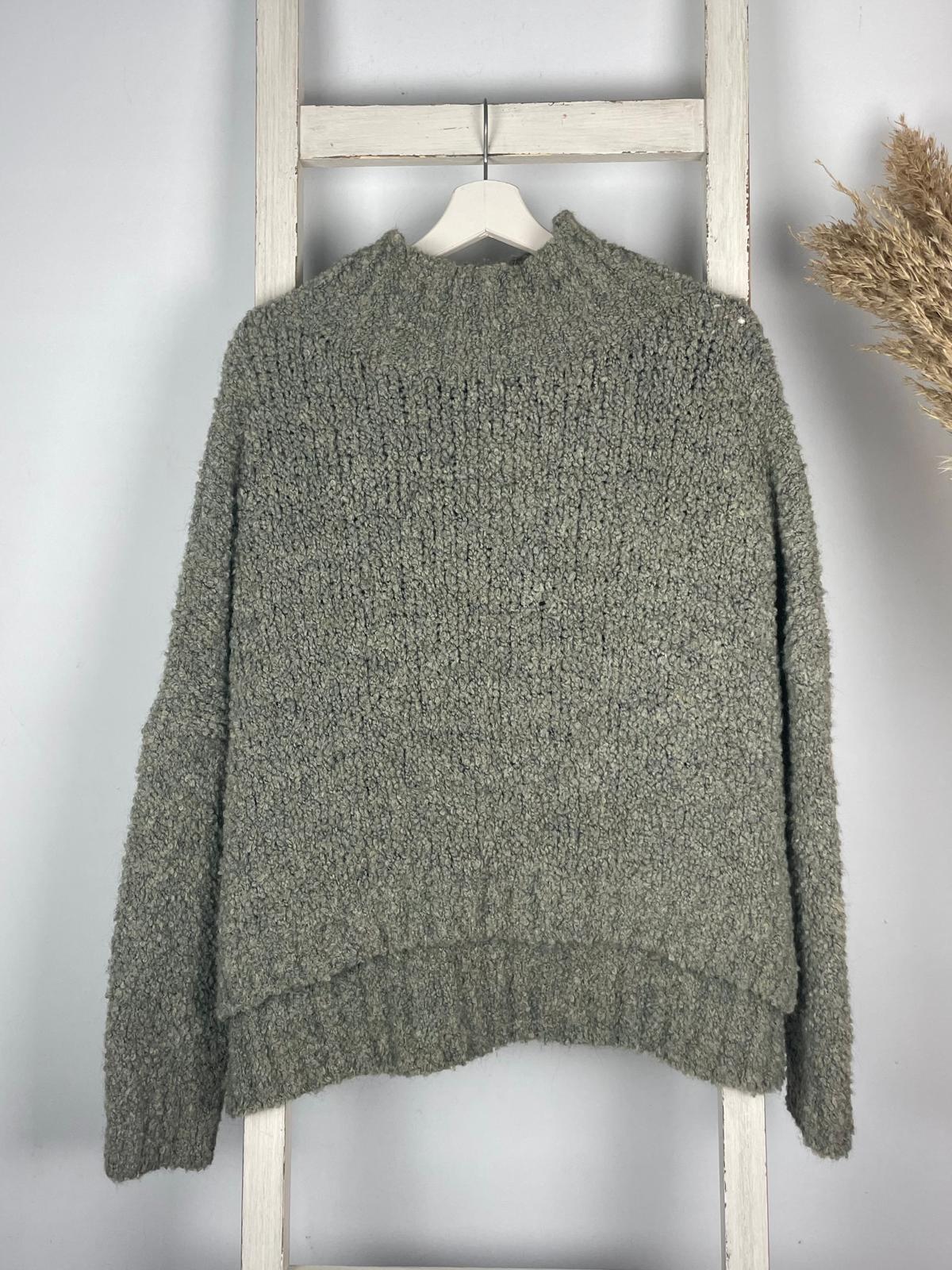 Bouclé Vokuhila Turtleneck Pullover