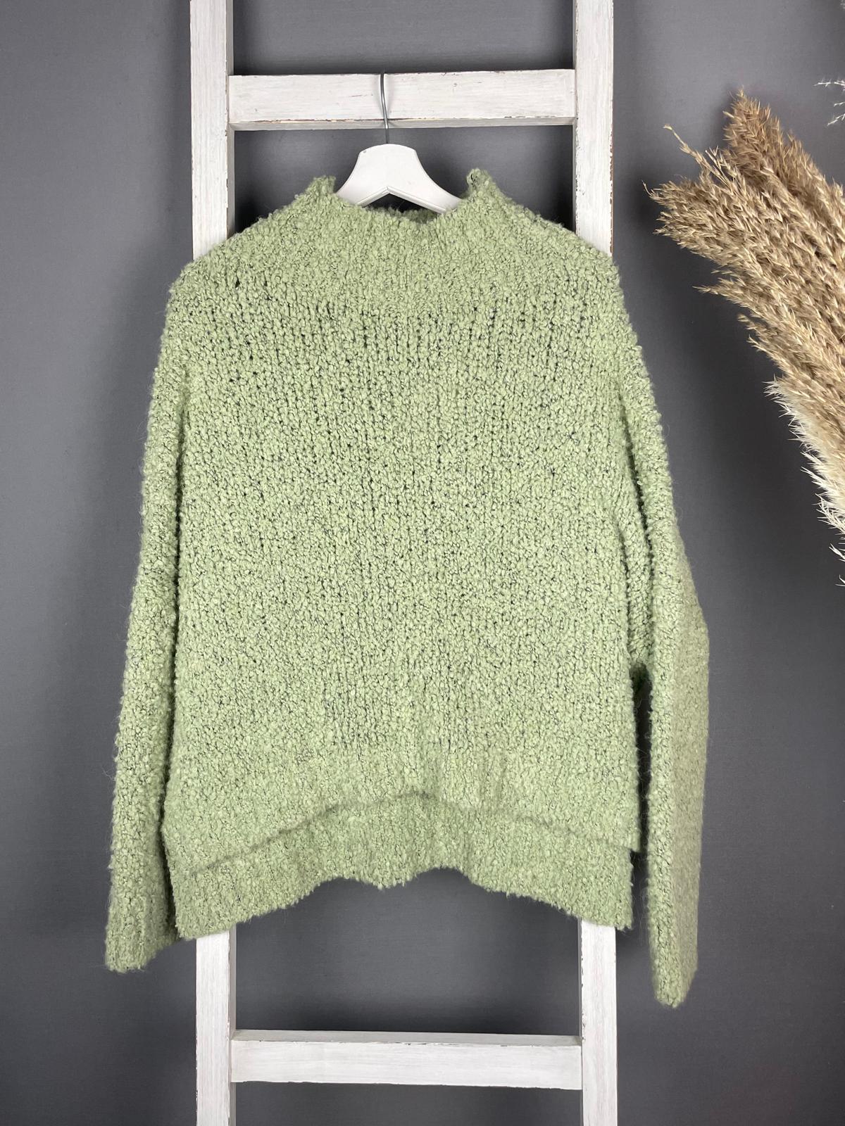 Bouclé Vokuhila Turtleneck Pullover