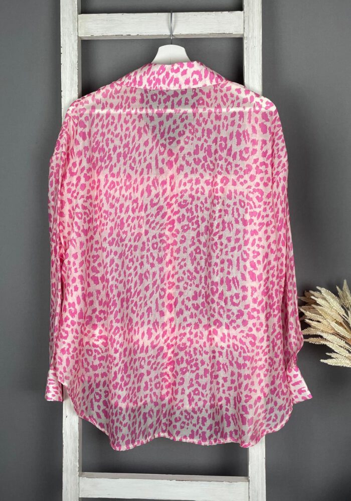 Durchsichtige Bluse im Leo-Print