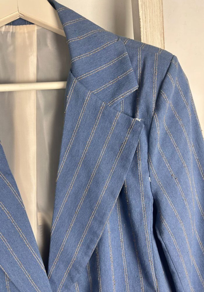 Denim Blazer mit Nadelstreifen