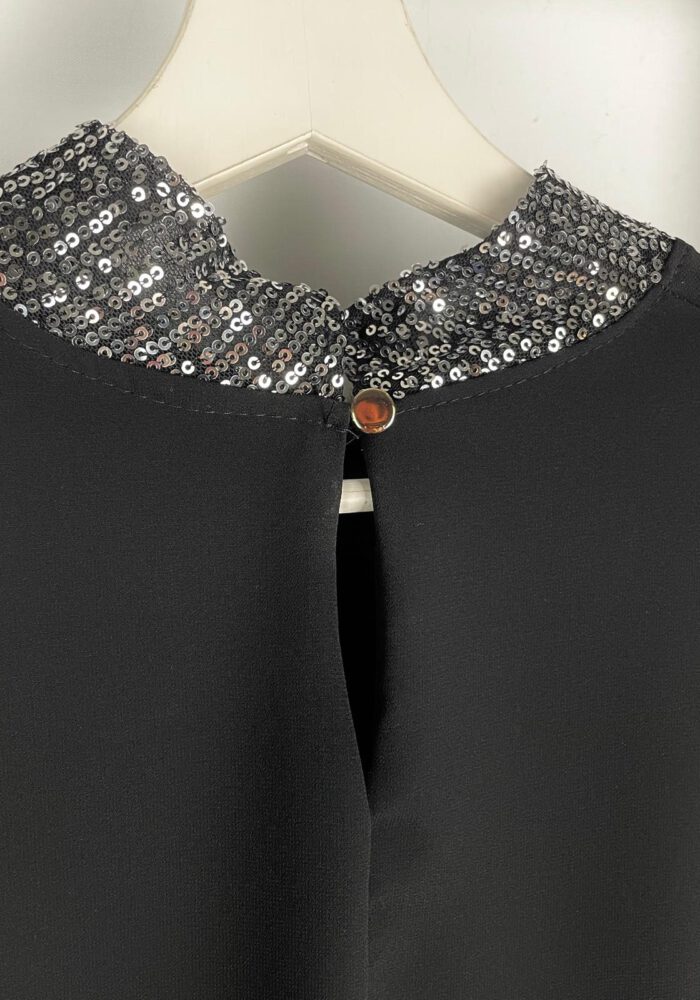 Fledermaus-Bluse mit Paillettendetails