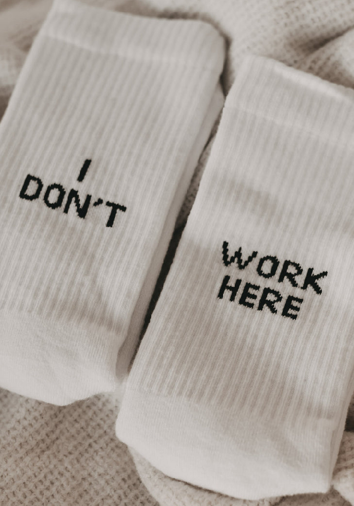 EULENSCHNITT Socken I DON’T WORK HERE