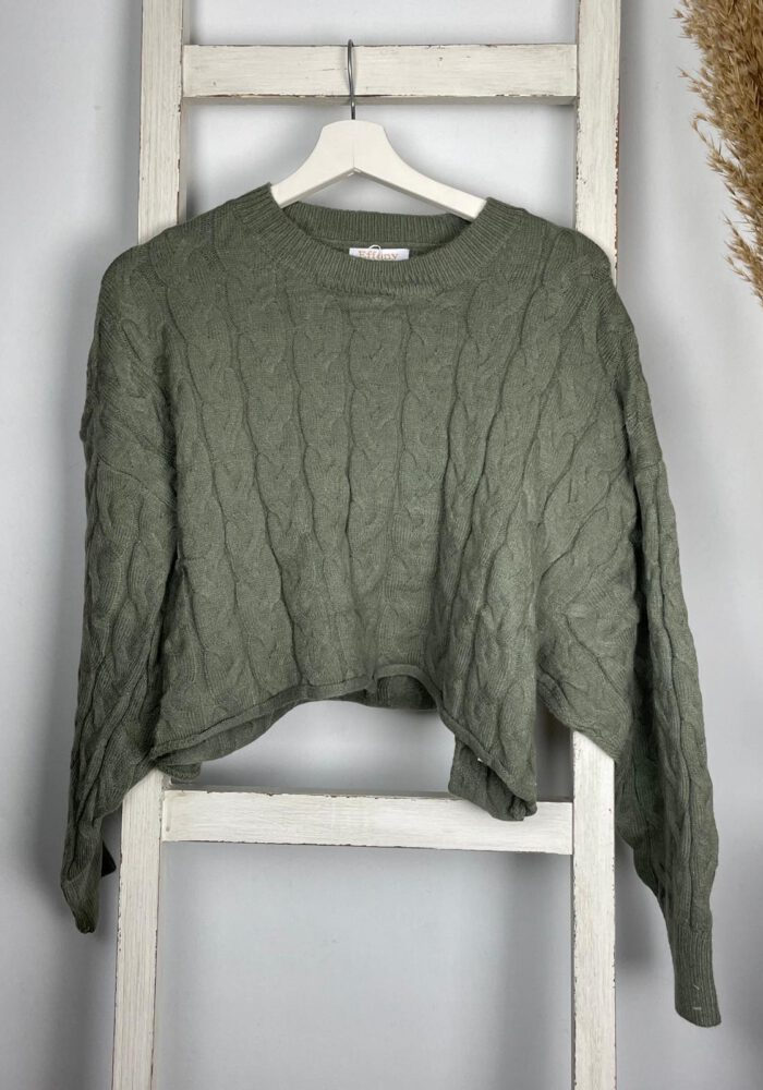 Crop-Pullover mit Zopfmuster