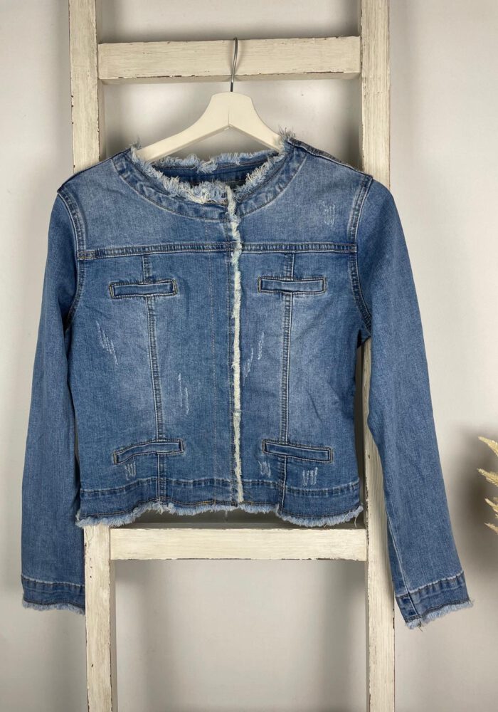 Stylische Jeansjacke mit Fransen-Details