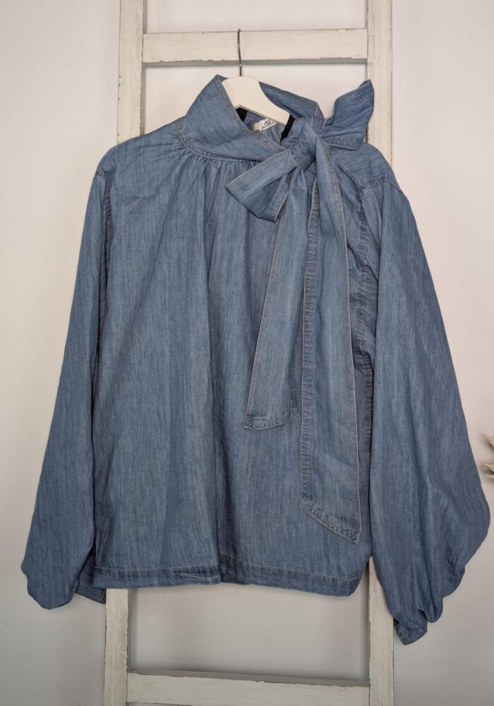Jeansbluse mit Schleife und Ballonärmel