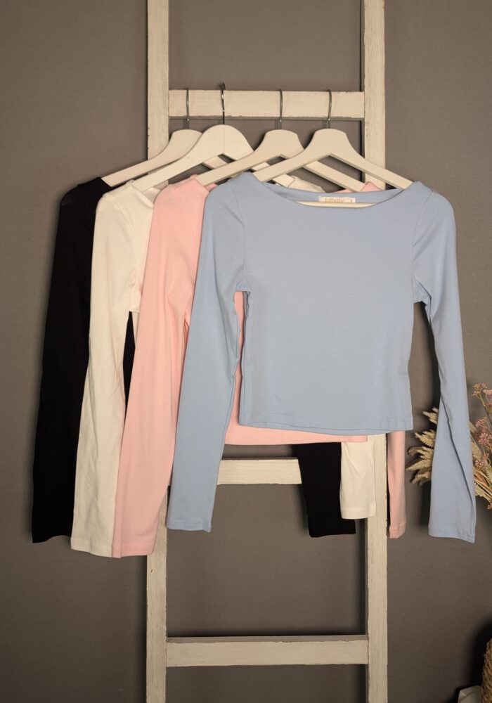 Crop-Longsleeve mit U-Boot Ausschnitt