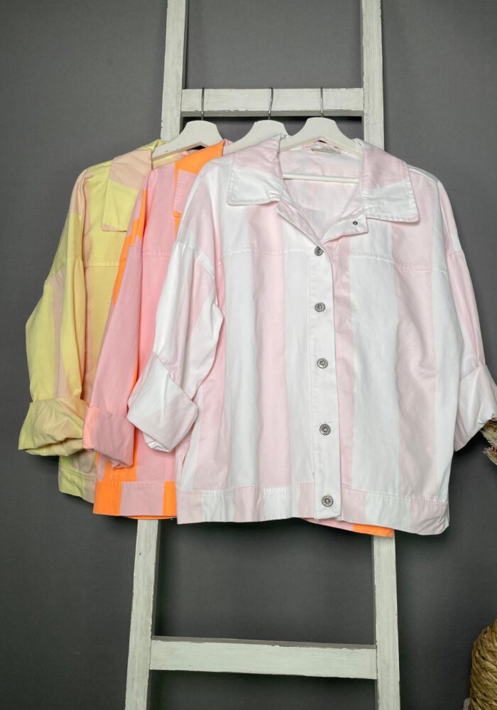 Jeansjacke mit Blockstreifen