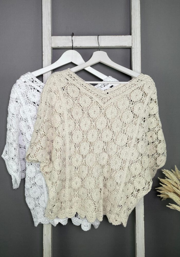 Häkelshirt mit Fledermausärmeln