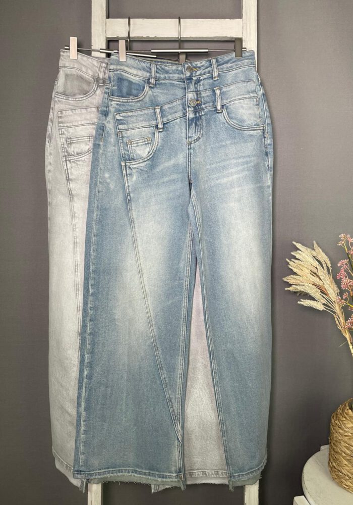 Wide Leg Jeans mit Vokuhila Saum und Doppelknopf