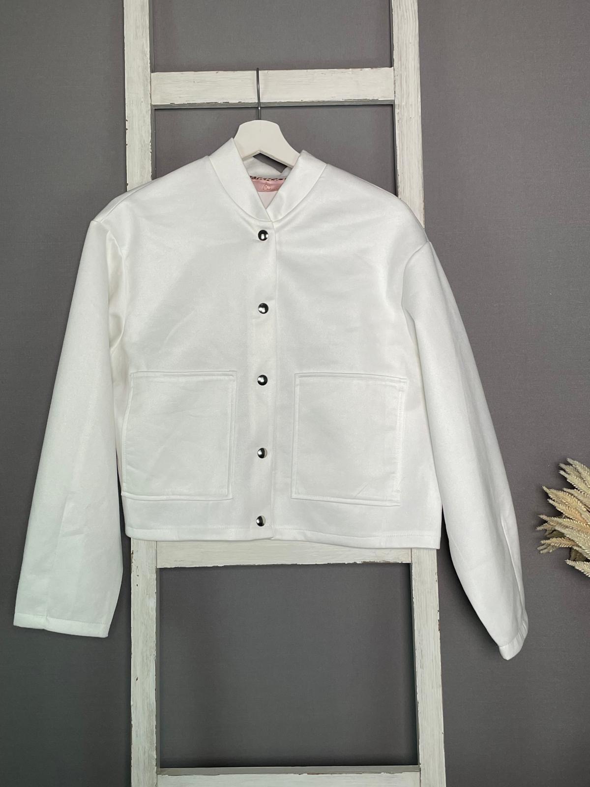 Velours Jacke mit aufgesetzten Taschen