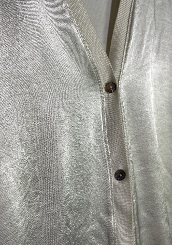 Silky Jacke mit Knopfleiste