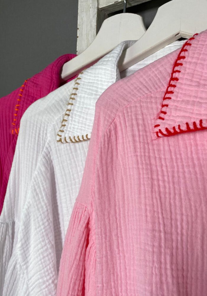 Musselinbluse mit Statementnaht