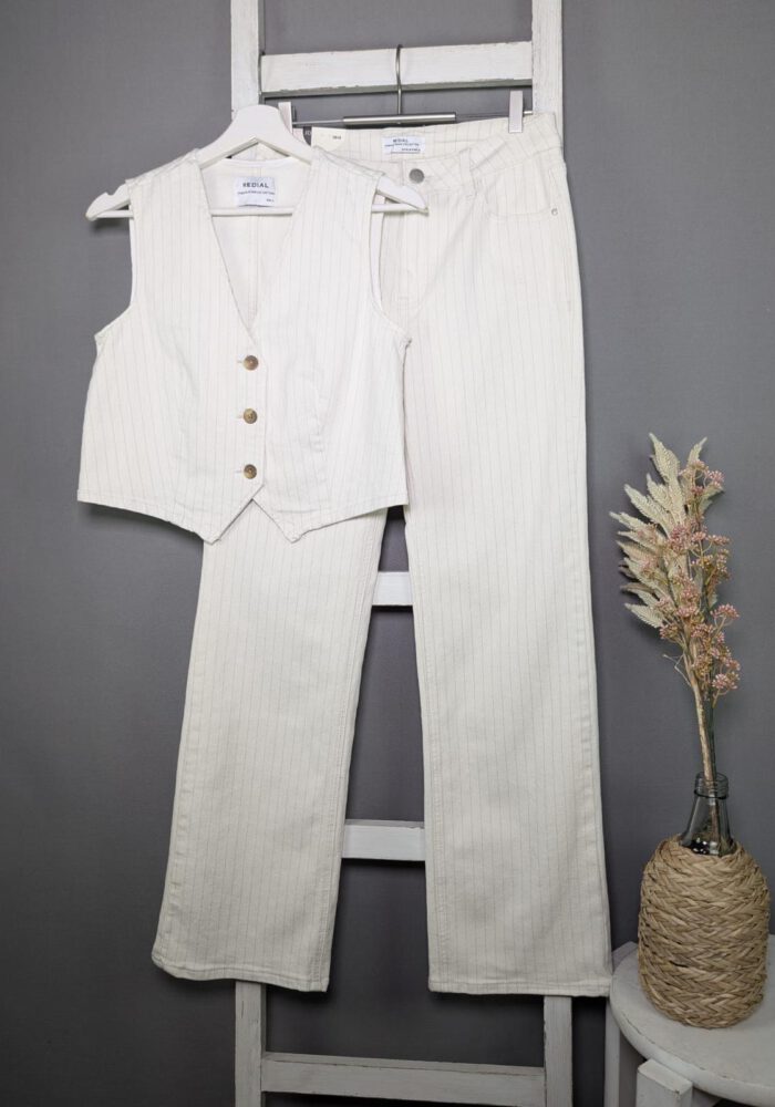 Straight Leg Jeans mit Nadelstreifen