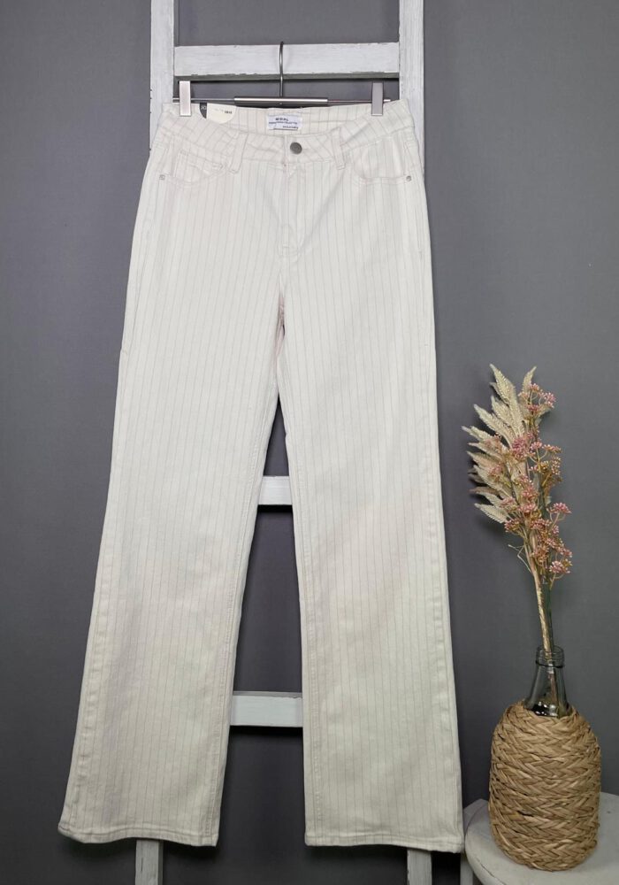 Straight Leg Jeans mit Nadelstreifen