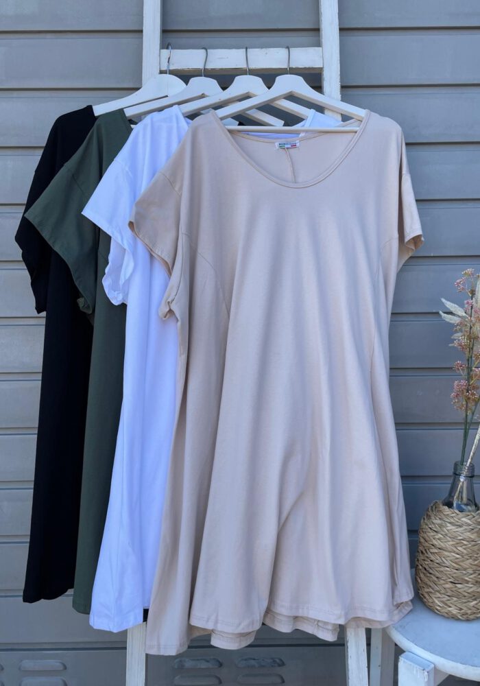 Schlichtes Shirtkleid