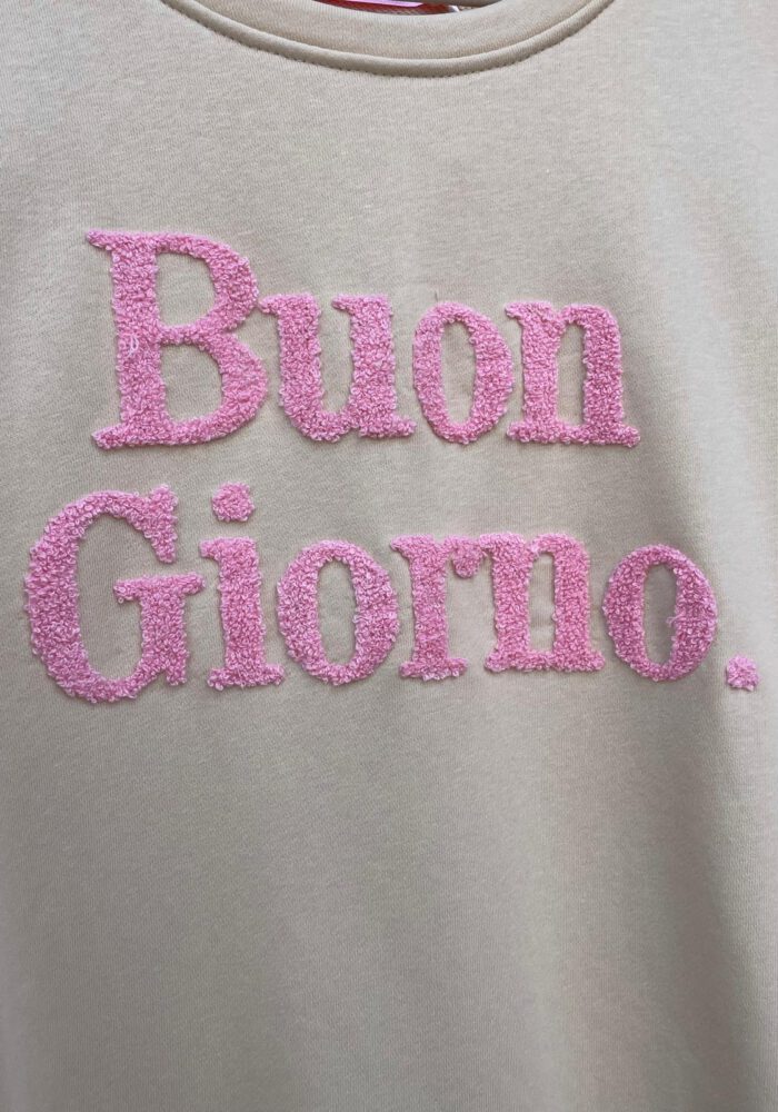 Sweater mit Flokati Schrift 