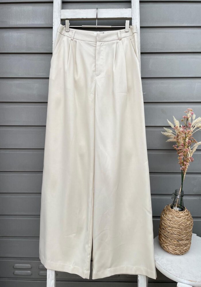 Edle Marlenehose mit Bundfalten